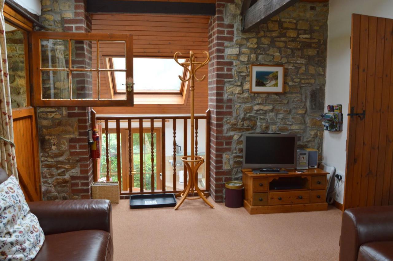 Shipload Cottage Hartland Exterior foto
