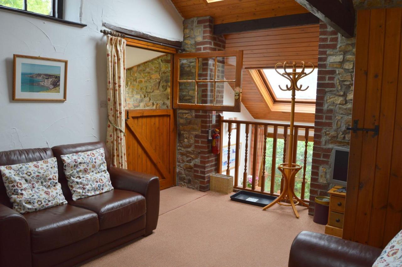 Shipload Cottage Hartland Exterior foto